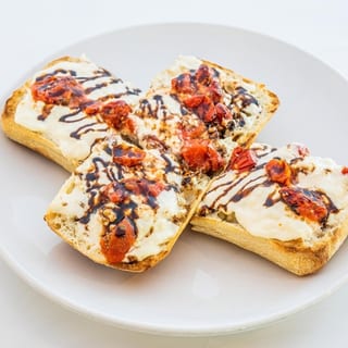 burrata crostini