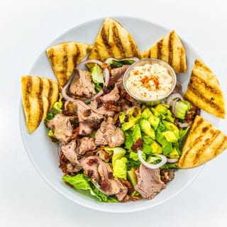tri tip, bacon & avocado salad